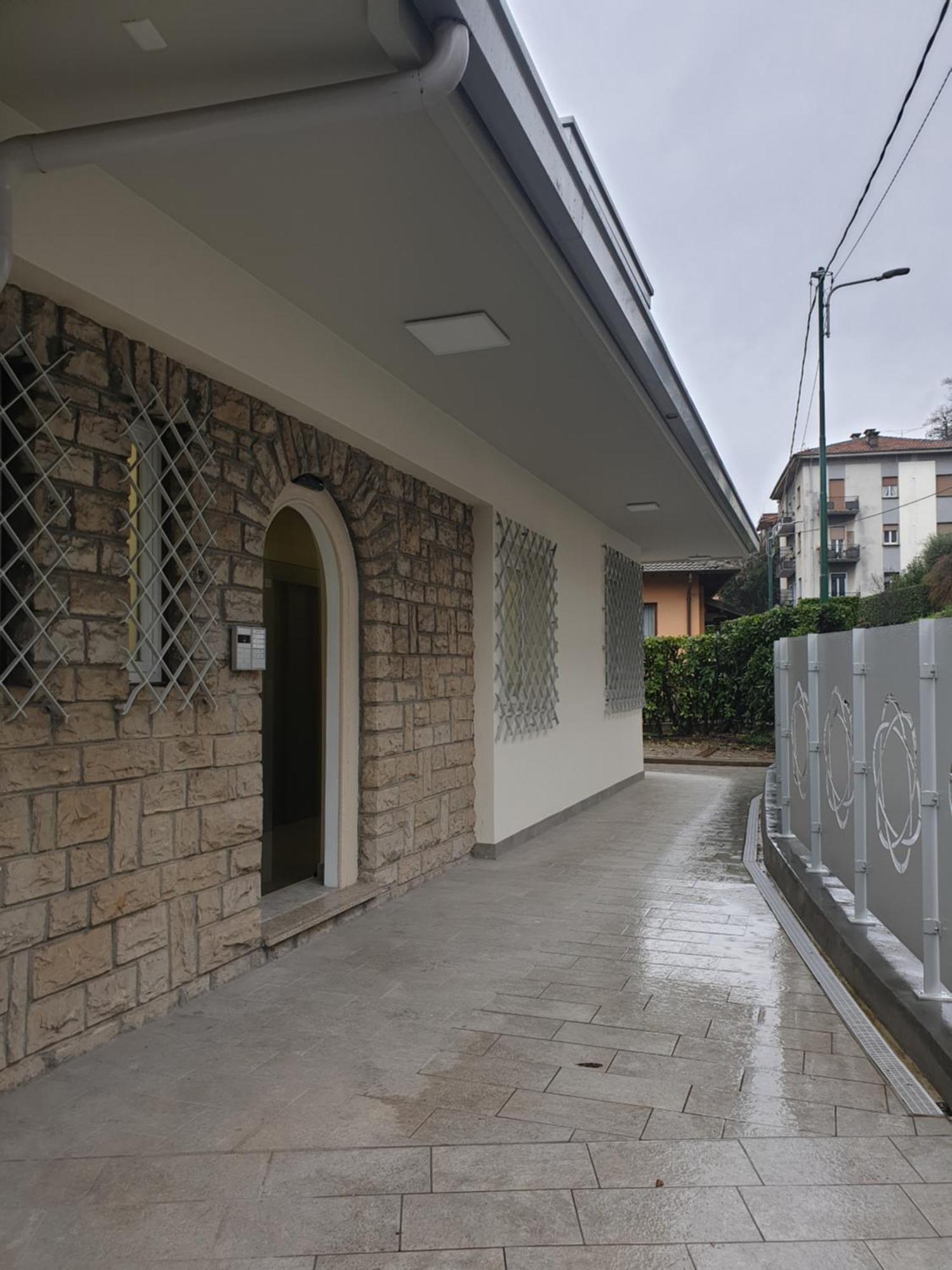 Residence Villa Eli โกโม ภายนอก รูปภาพ