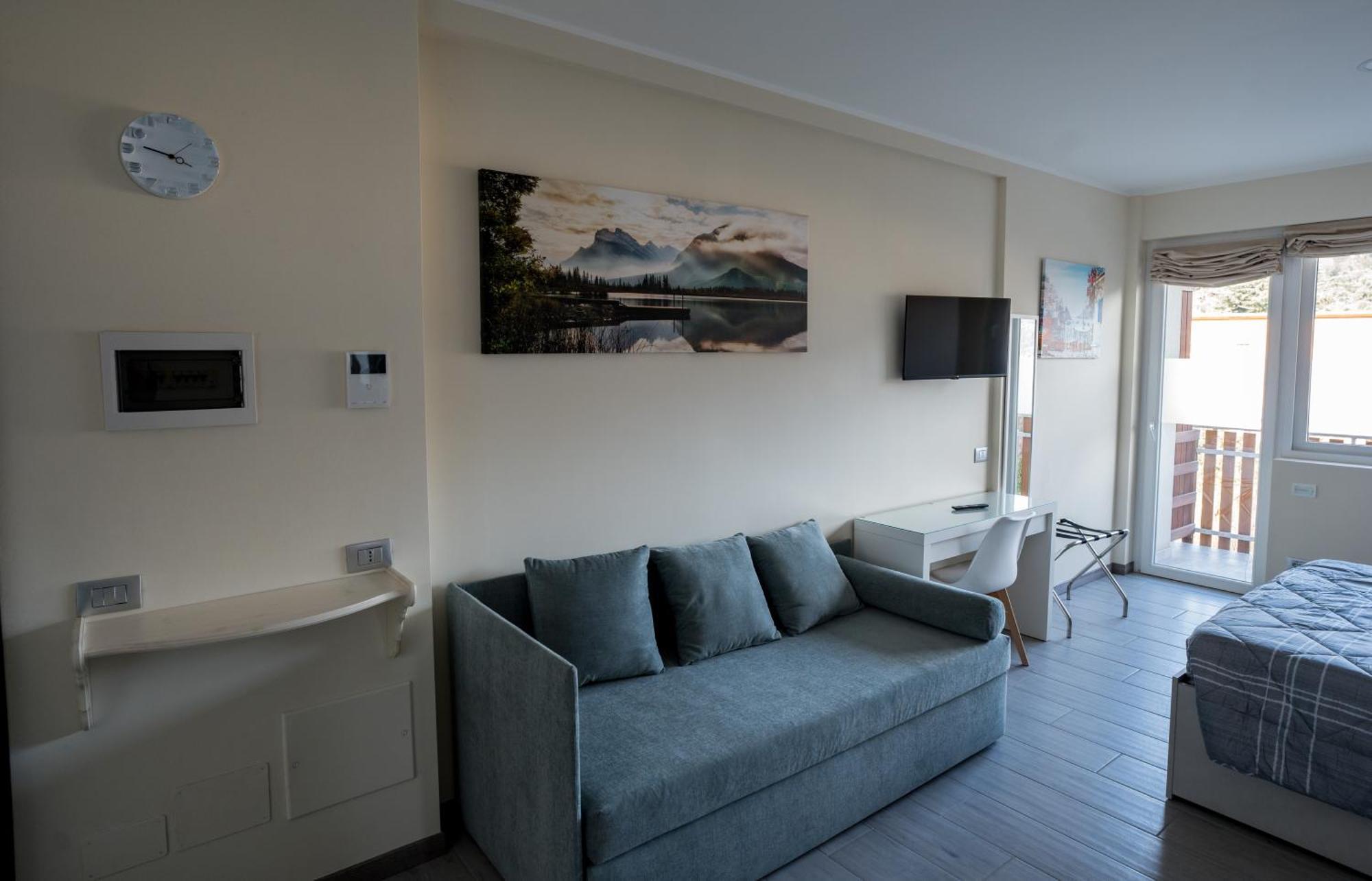 Residence Villa Eli โกโม ภายนอก รูปภาพ
