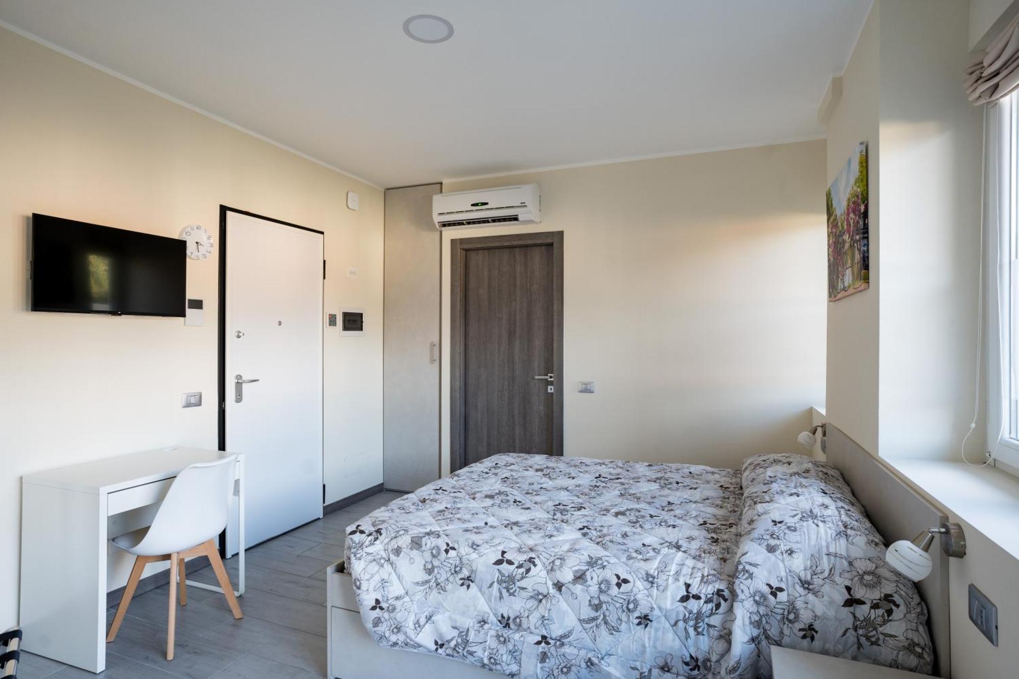 Residence Villa Eli โกโม ภายนอก รูปภาพ